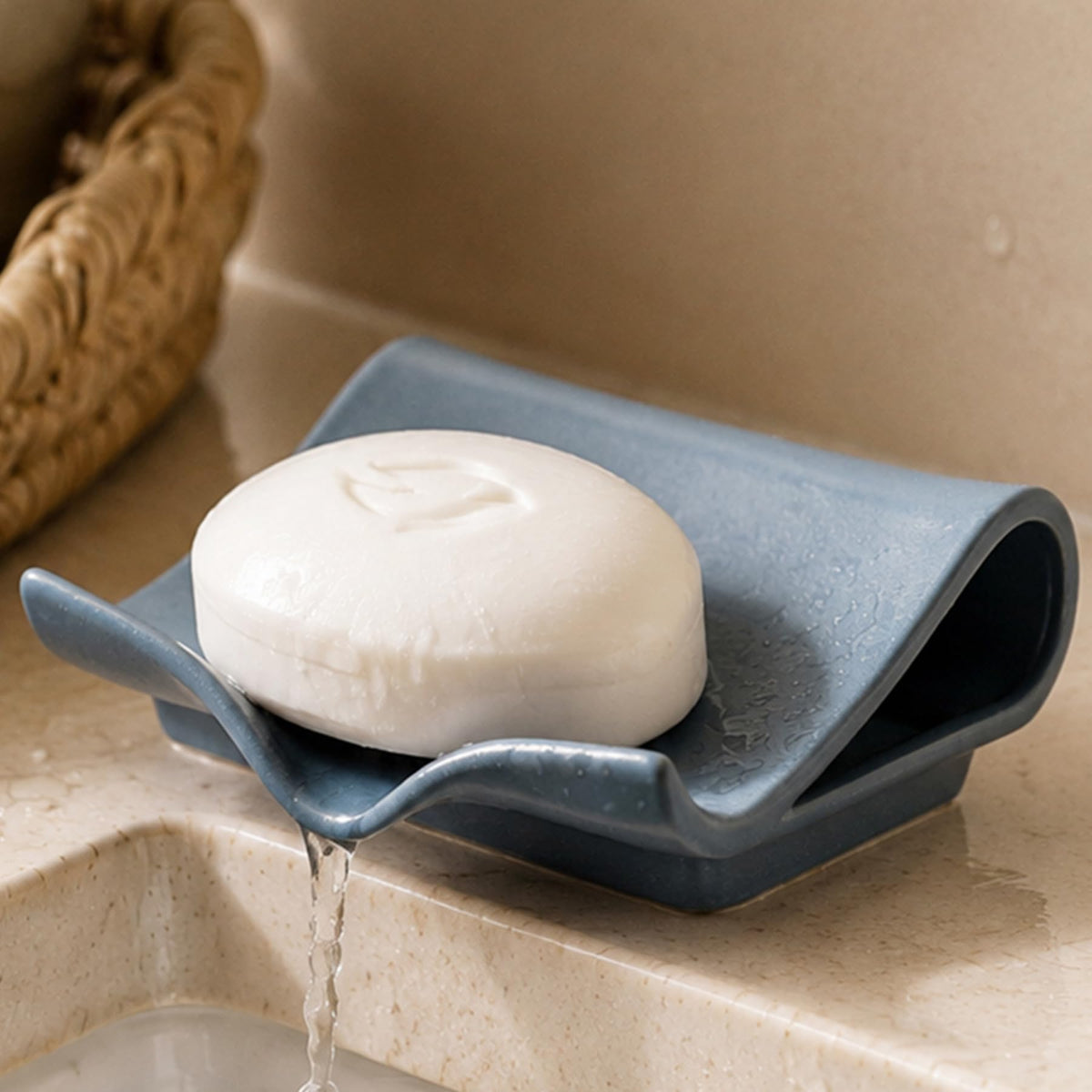 Zoeeker Self-Draining Soap Dish, Ceramic Bar Soap Holder with Drainage